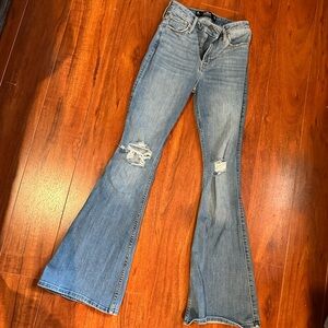 Hollister flares
